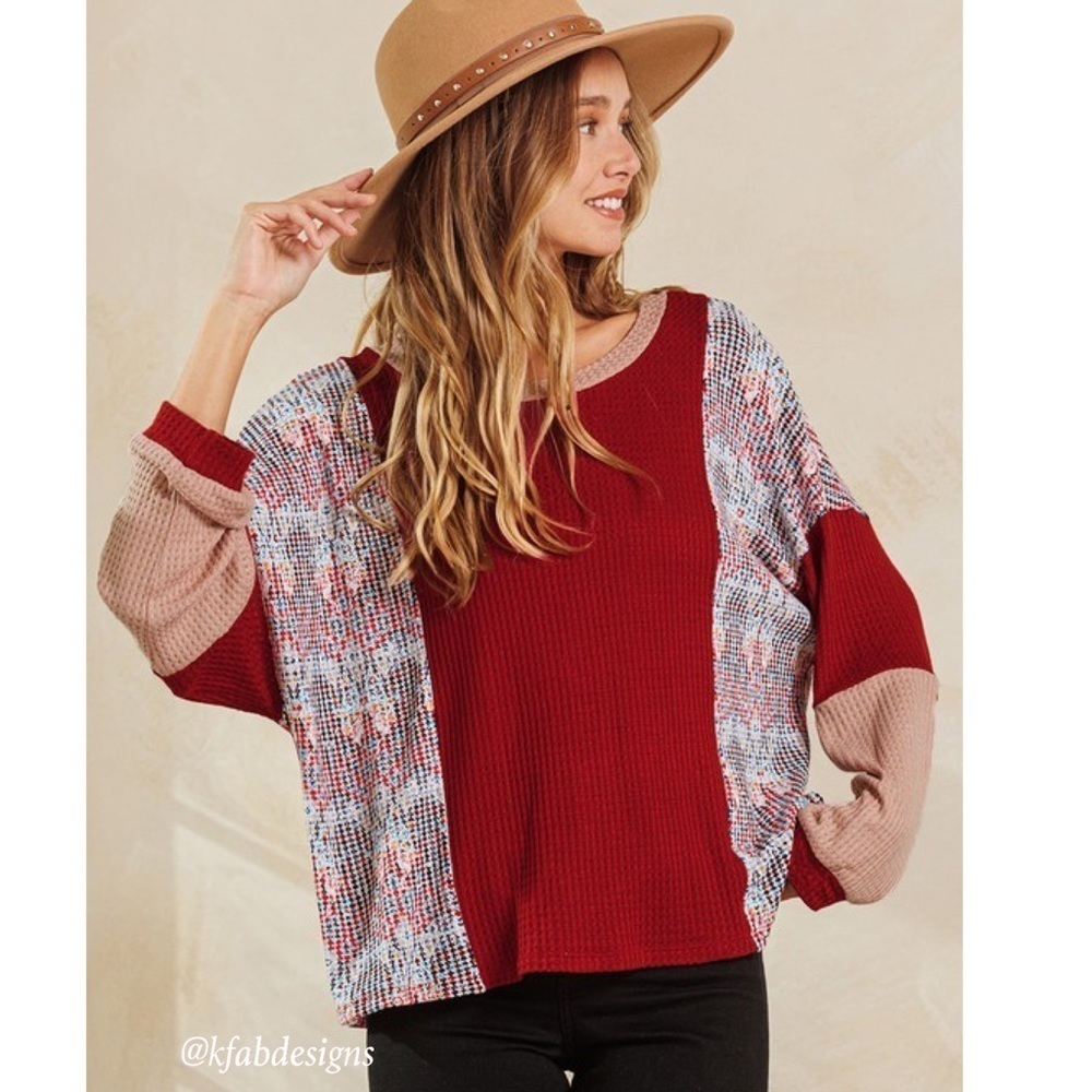 LAST 1! Ces Femme Soft Boho Soft Waffle Knit Red Color Block Detail Top!